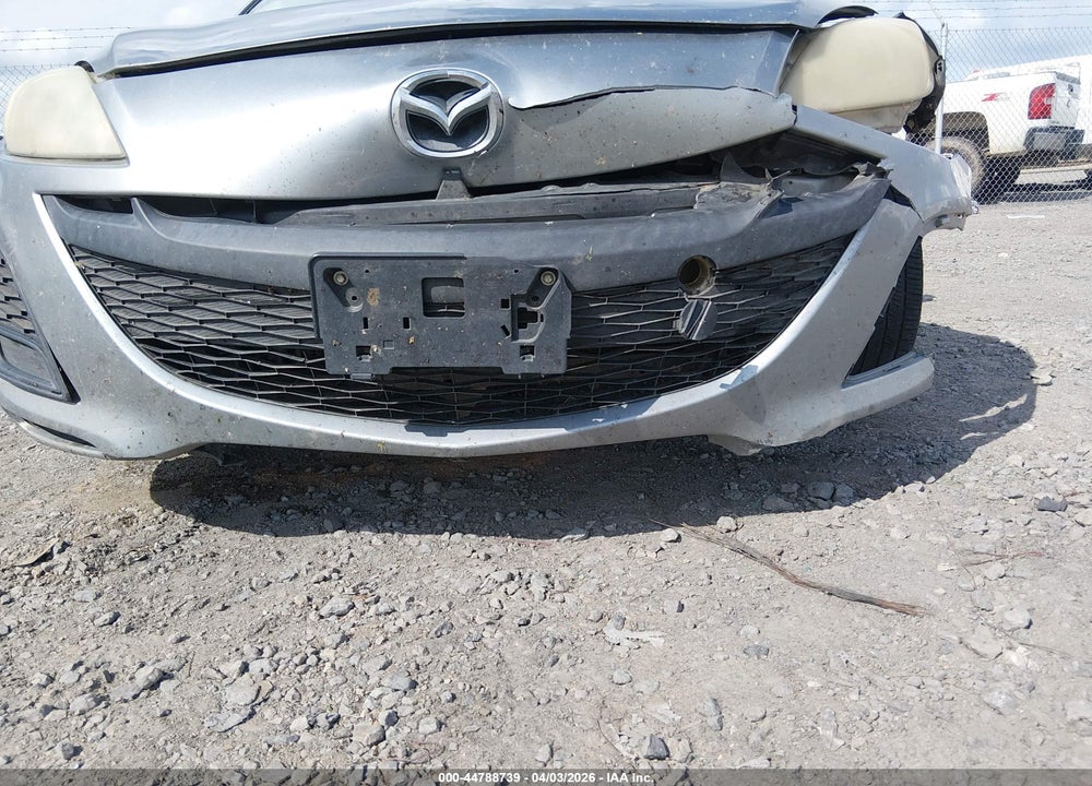 2011 MAZDA 3 I SPORT VIN: JM1BL1UF4B1424850