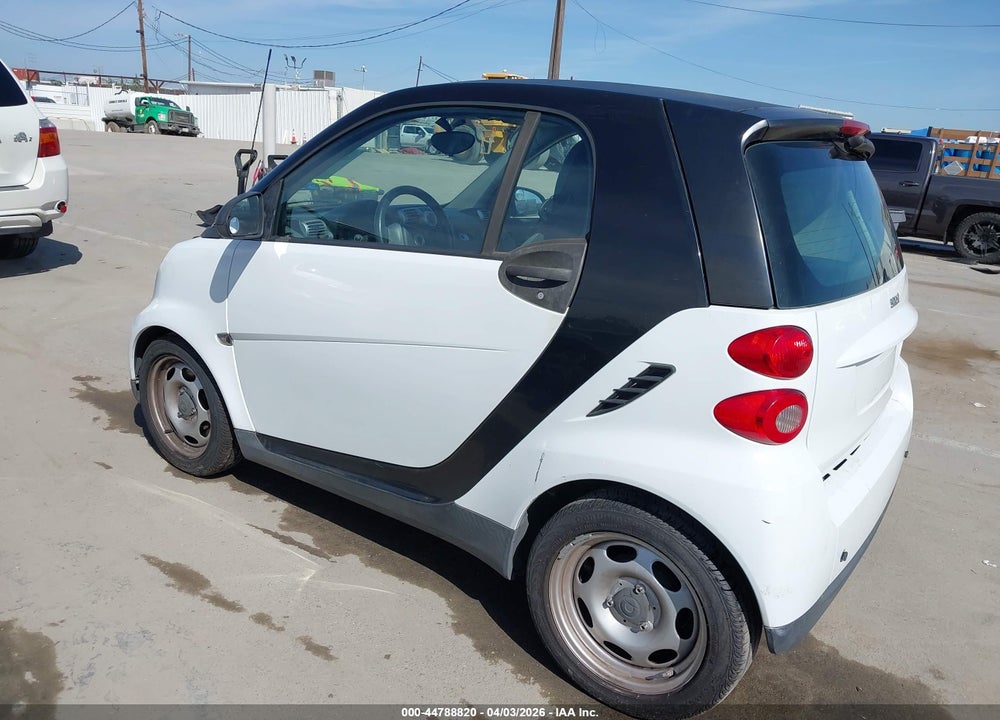2010 SMART FORTWO PASSION/PURE VIN: WMEEJ3BA3AK390254