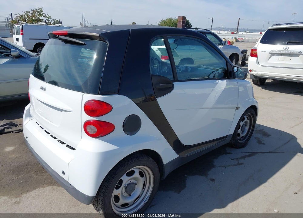 2010 SMART FORTWO PASSION/PURE VIN: WMEEJ3BA3AK390254
