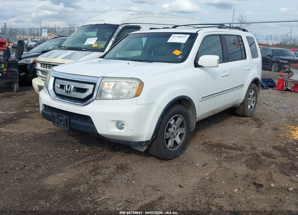 2010 HONDA PILOT TOURING VIN: 5FNYF4H97AB041160