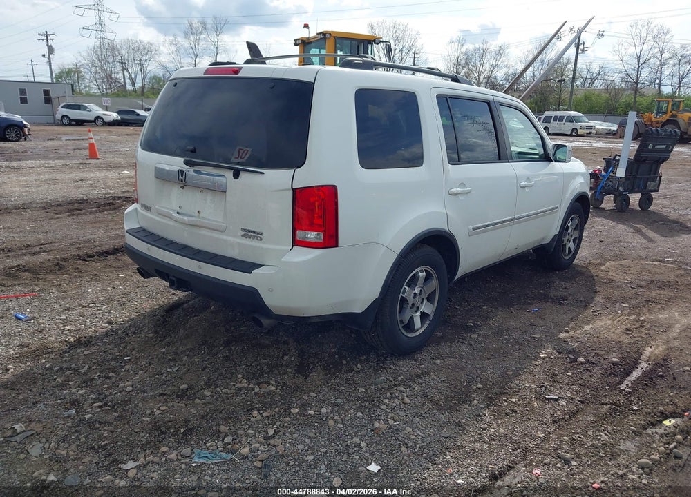 2010 HONDA PILOT TOURING VIN: 5FNYF4H97AB041160