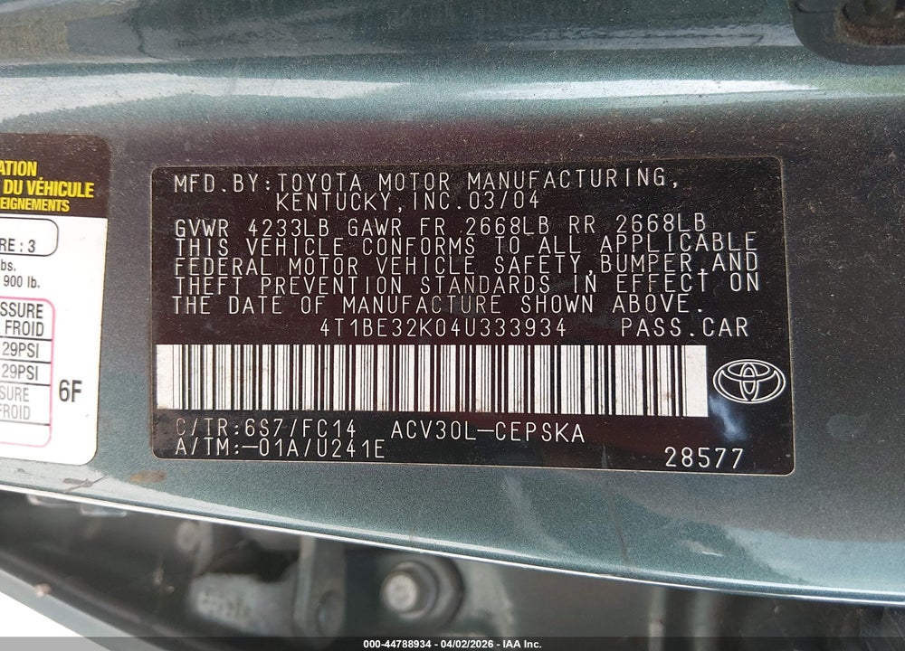 2004 TOYOTA CAMRY SE VIN: 4T1BE32K04U333934