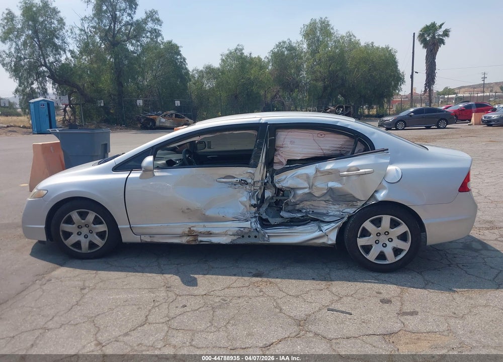 2011 HONDA CIVIC LX VIN: 2HGFA1F51BH300226