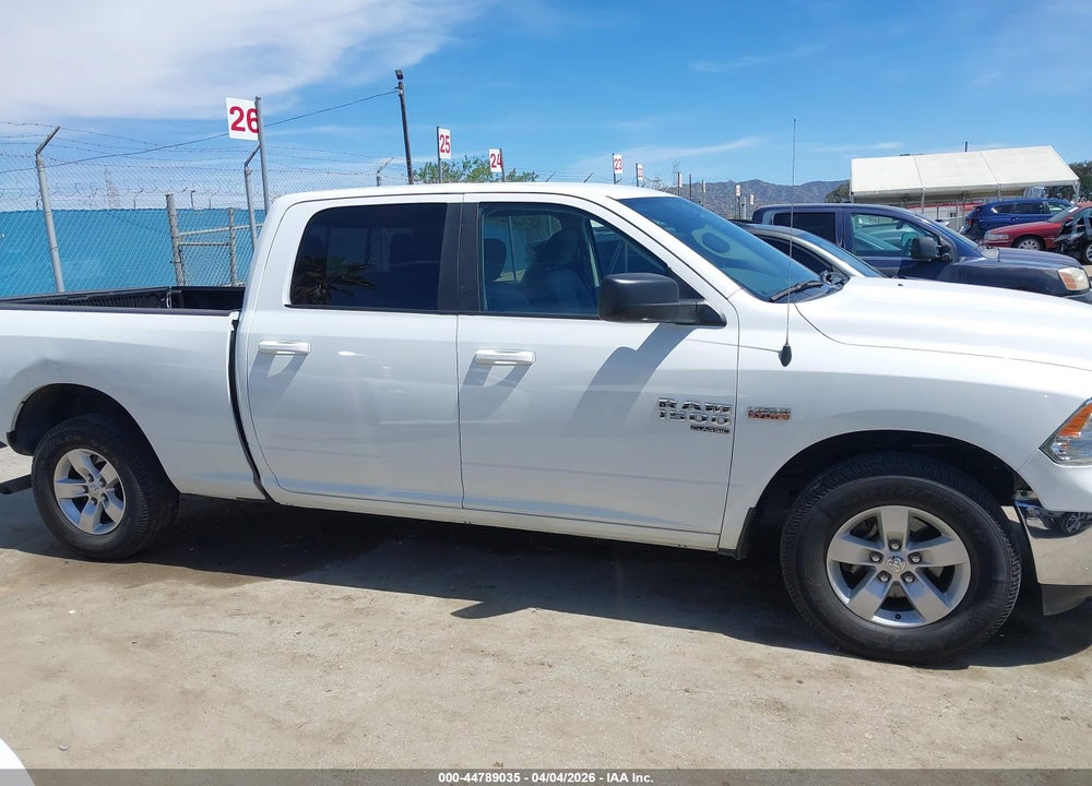 2019 RAM 1500 CLASSIC SLT  4X2 6'4 BOX VIN: 1C6RR6TT7KS520829