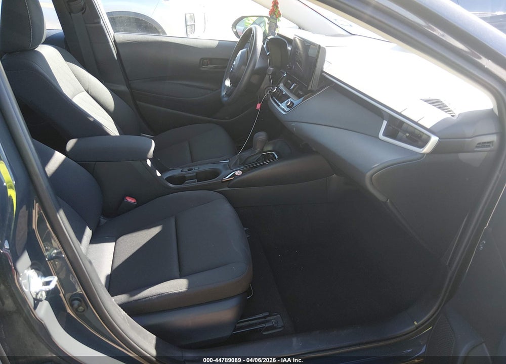 2025 TOYOTA COROLLA LE VIN: 5YFB4MDE7SP272015