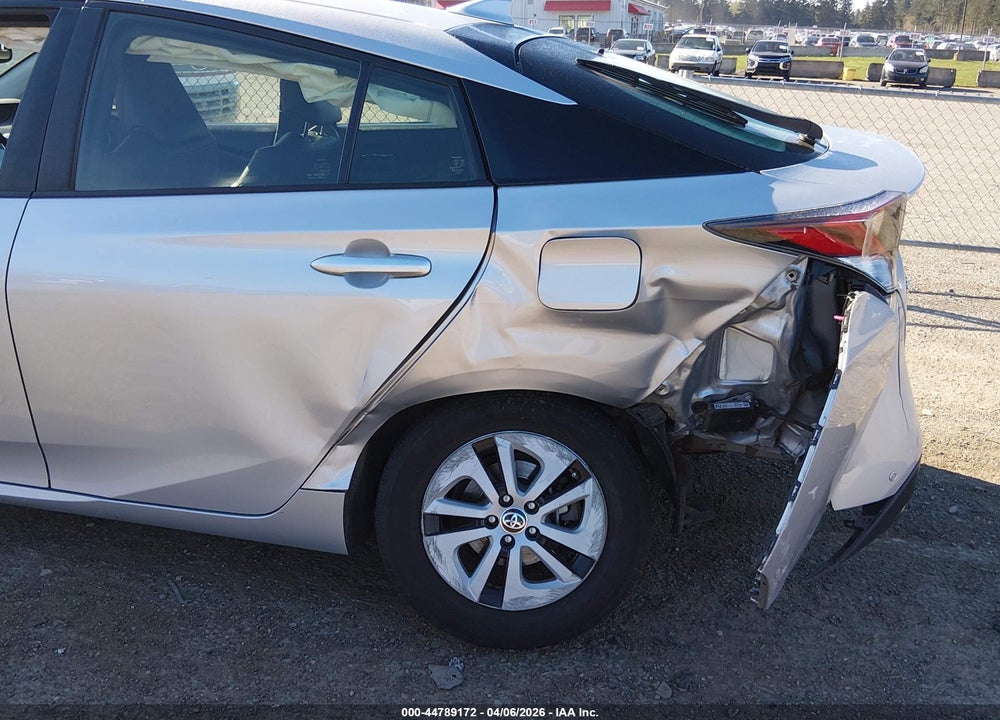 2018 TOYOTA PRIUS FOUR VIN: JTDKARFU9J3067426