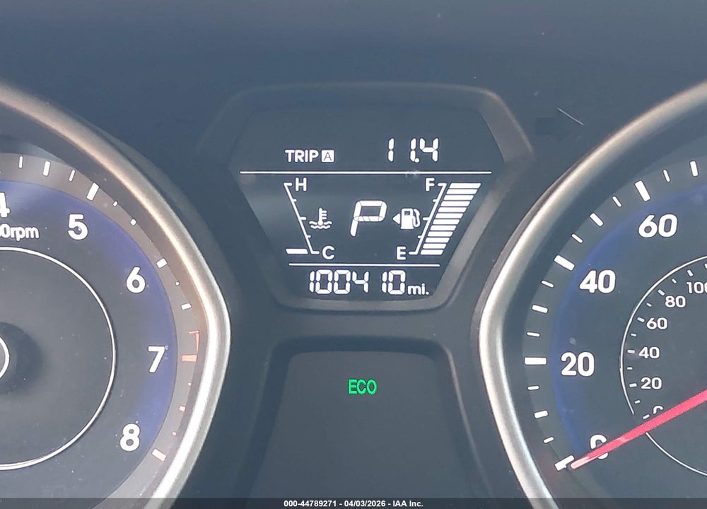 2015 HYUNDAI ELANTRA SE VIN: 5NPDH4AE6FH557616