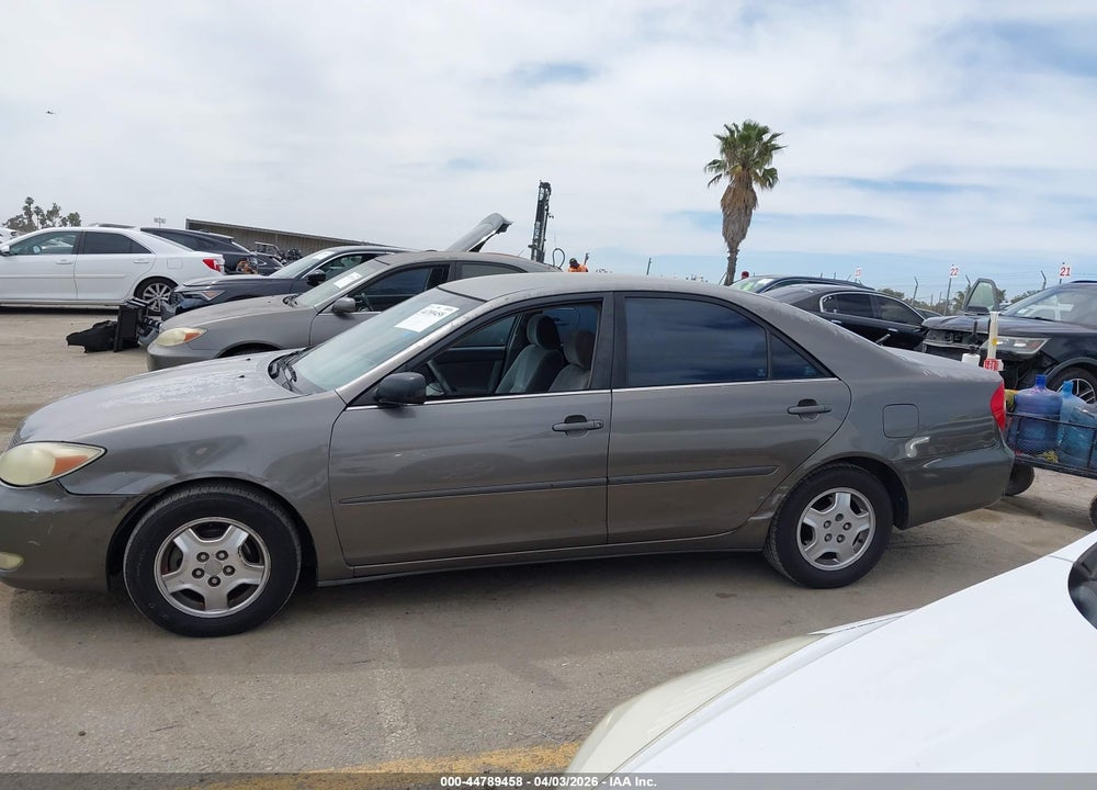 2002 TOYOTA CAMRY LE V6 VIN: 4T1BF32K52U519026
