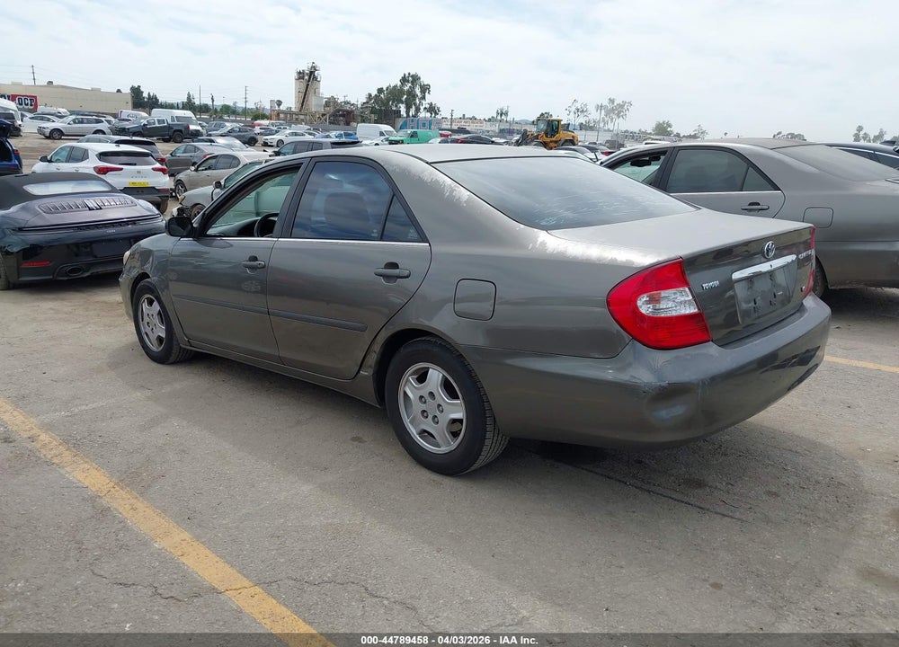 2002 TOYOTA CAMRY LE V6 VIN: 4T1BF32K52U519026