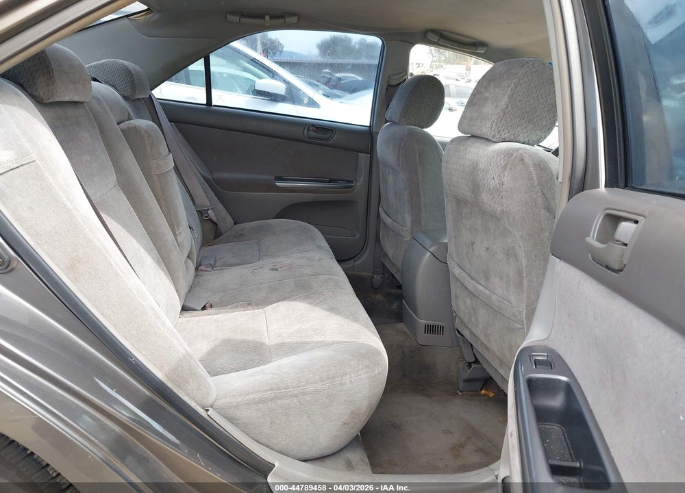 2002 TOYOTA CAMRY LE V6 VIN: 4T1BF32K52U519026