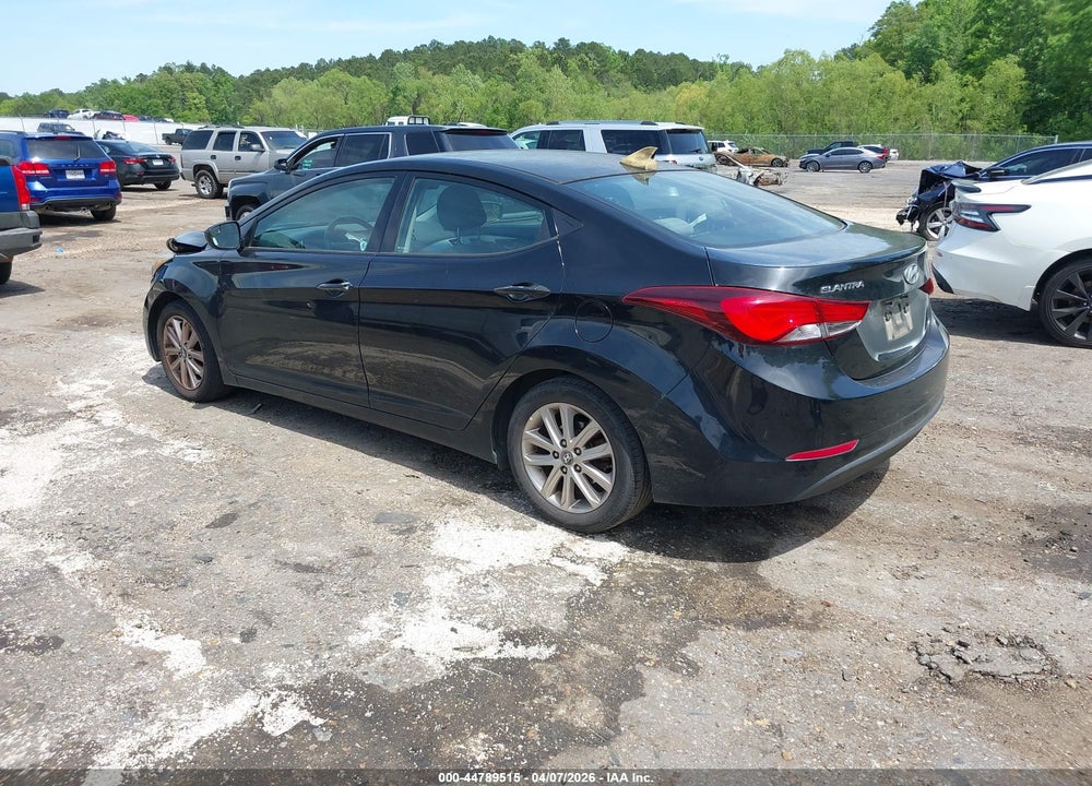 2015 HYUNDAI ELANTRA SE VIN: 5NPDH4AE1FH583086