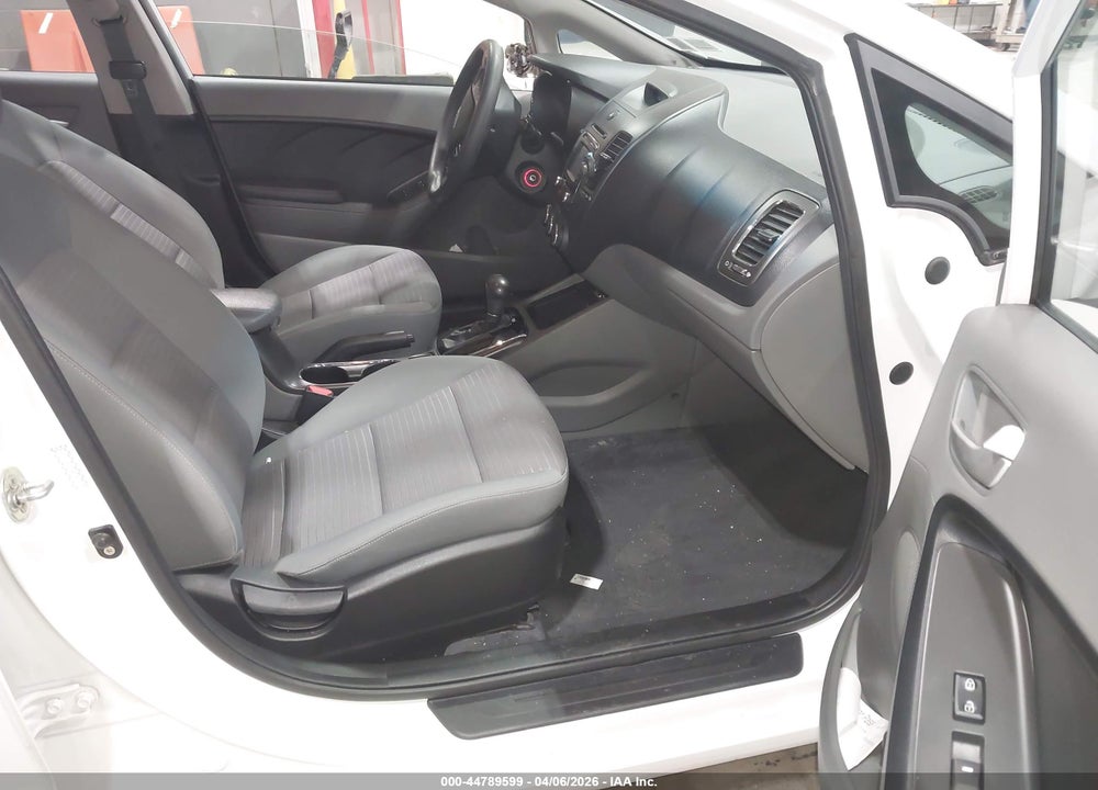 2017 KIA FORTE LX VIN: 3KPFL4A70HE066703