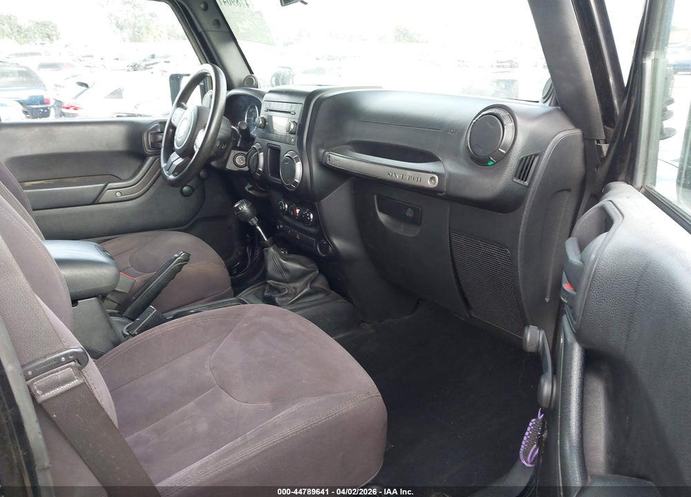 2014 JEEP WRANGLER UNLIMITED VIN: 1C4BJWDG6EL117233
