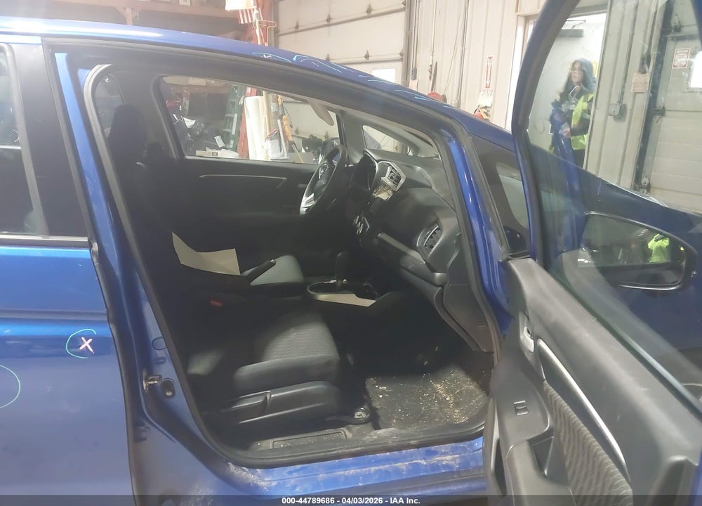 2018 HONDA FIT EX VIN: 3HGGK5H83JM736124