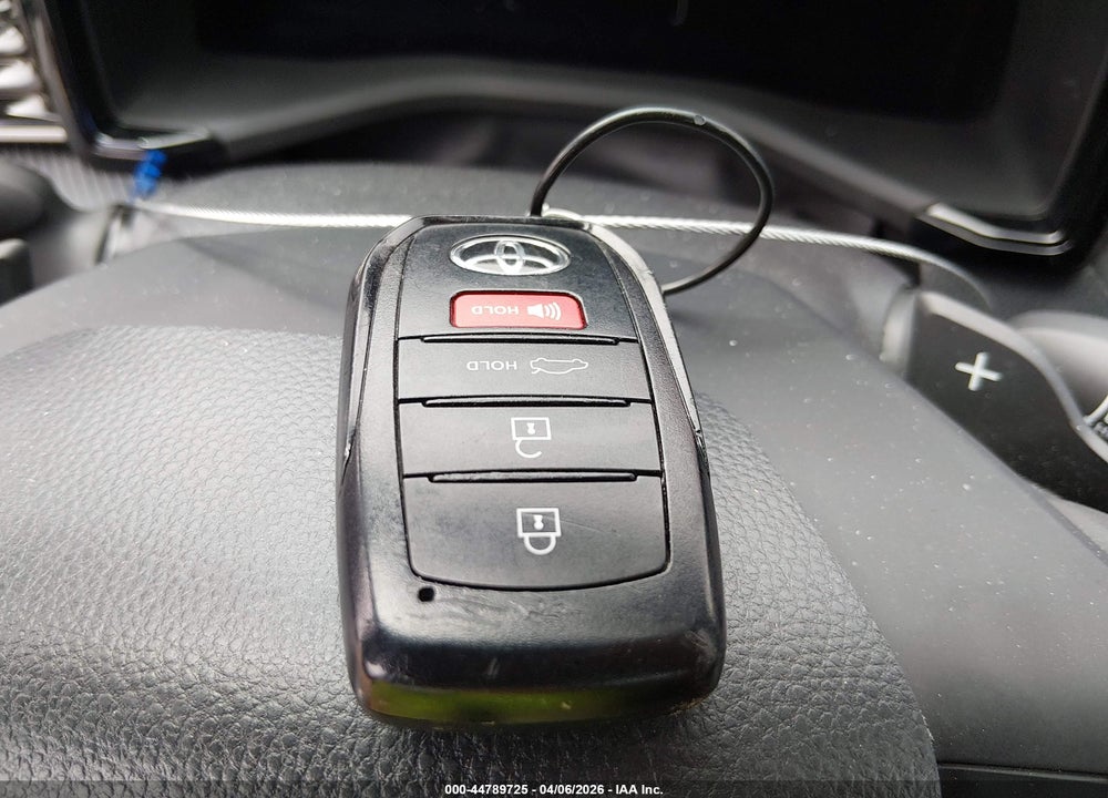 2025 TOYOTA CAMRY SE VIN: 4T1DAACKXSU121532