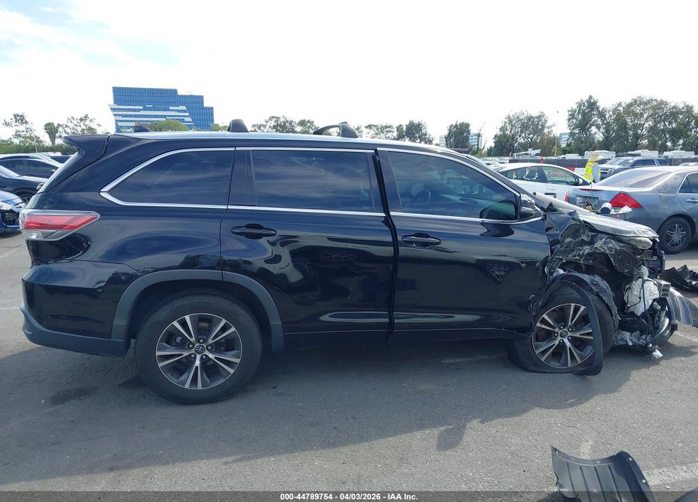2016 TOYOTA HIGHLANDER XLE V6 VIN: 5TDKKRFH4GS507060