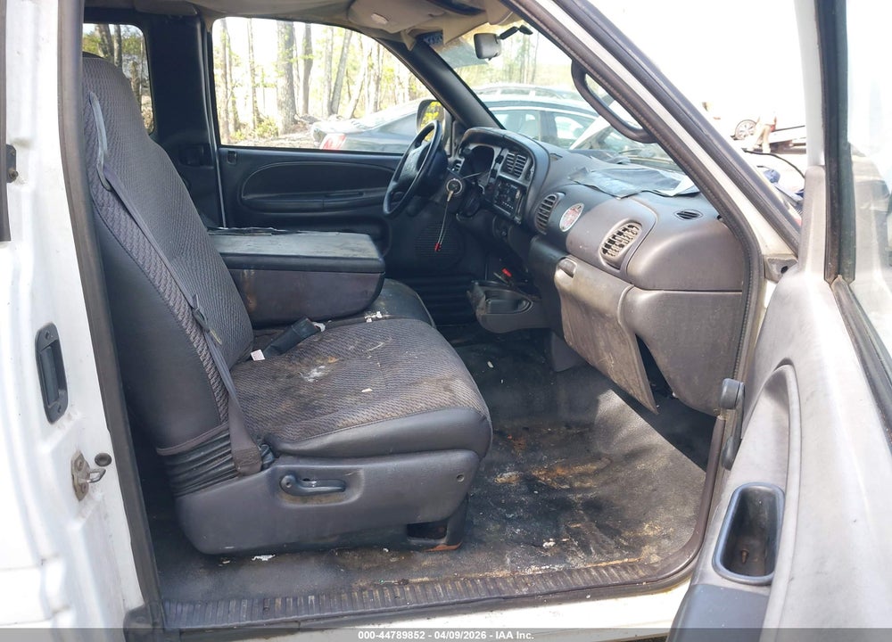 2001 DODGE RAM 2500 ST VIN: 1B7KC23631J508423