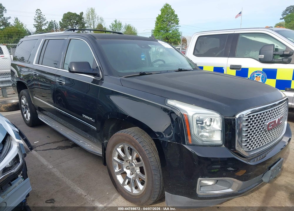 2015 GMC YUKON XL 1500 DENALI VIN: 1GKS2JKJ7FR149643