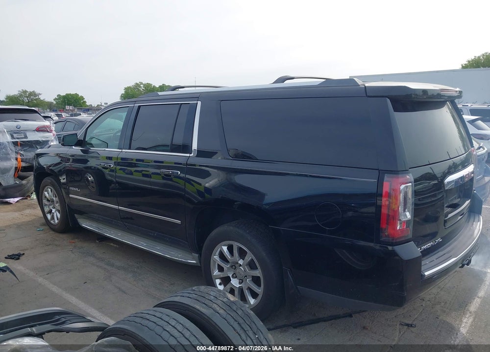 2015 GMC YUKON XL 1500 DENALI VIN: 1GKS2JKJ7FR149643