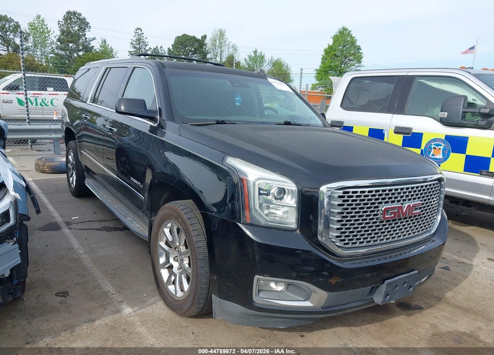 2015 GMC YUKON XL 1500 DENALI VIN: 1GKS2JKJ7FR149643