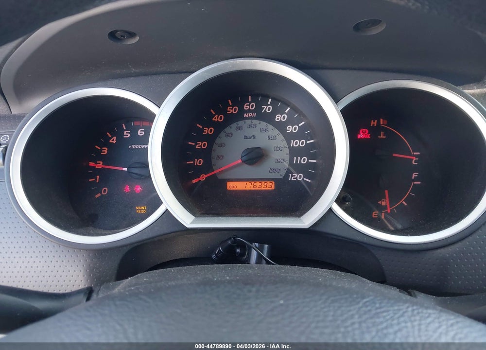2005 TOYOTA TACOMA VIN: 5TENX22N05Z045601