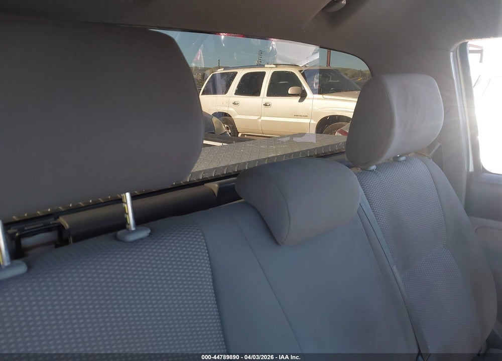 2005 TOYOTA TACOMA VIN: 5TENX22N05Z045601