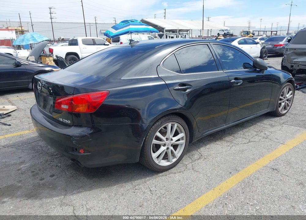 2007 LEXUS IS 250 VIN: JTHBK262X75033154