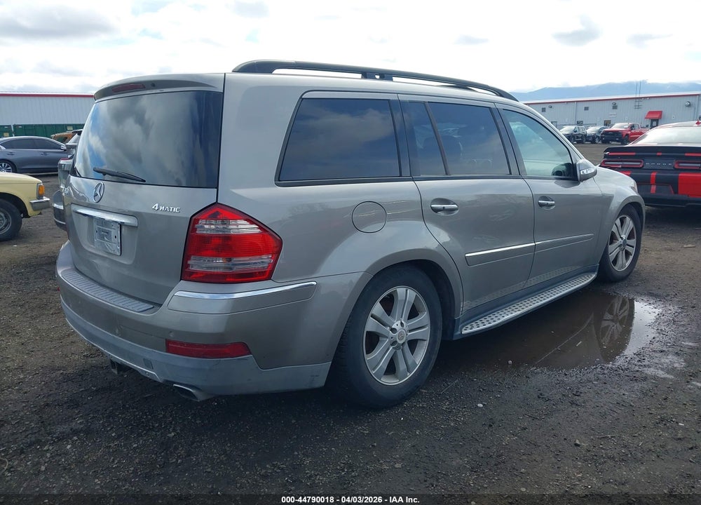 2008 MERCEDES-BENZ GL 450 4MATIC VIN: 4JGBF71E28A402453
