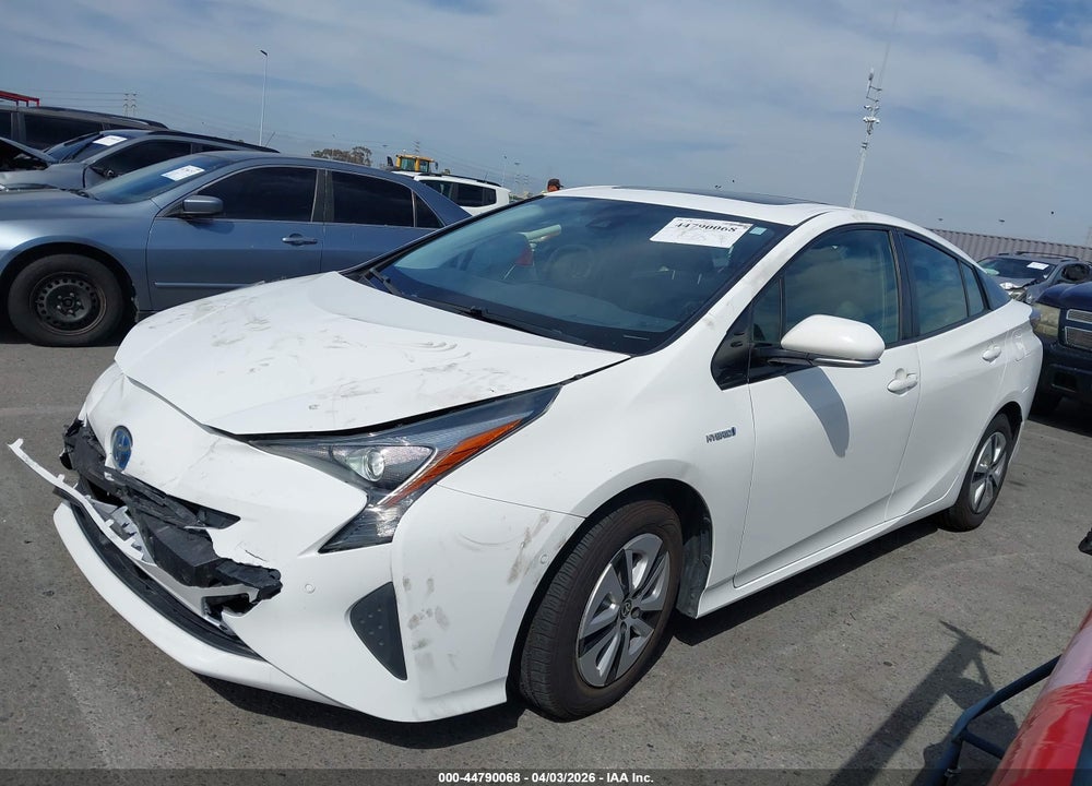2018 TOYOTA PRIUS THREE VIN: JTDKARFU5J3056911