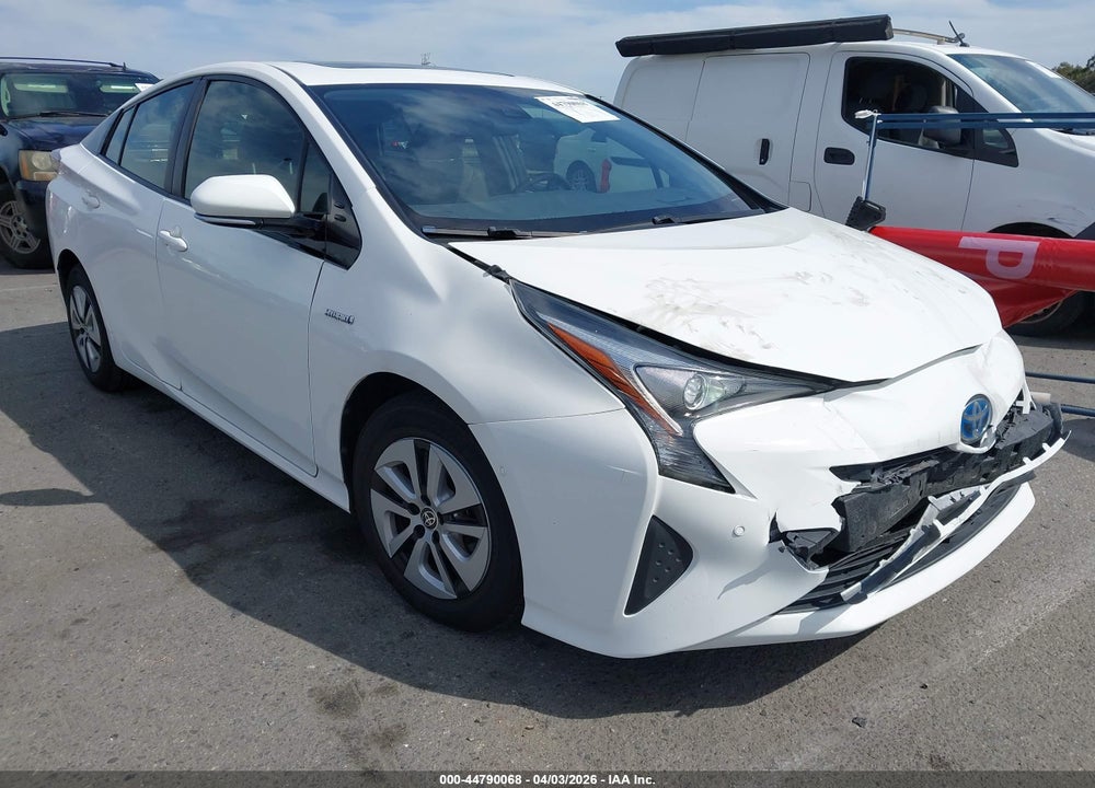 2018 TOYOTA PRIUS THREE VIN: JTDKARFU5J3056911