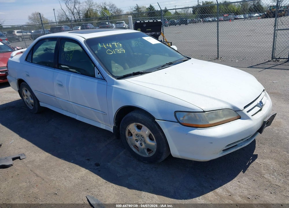 2002 HONDA ACCORD 3.0 EX VIN: 1HGCG165X2A062540