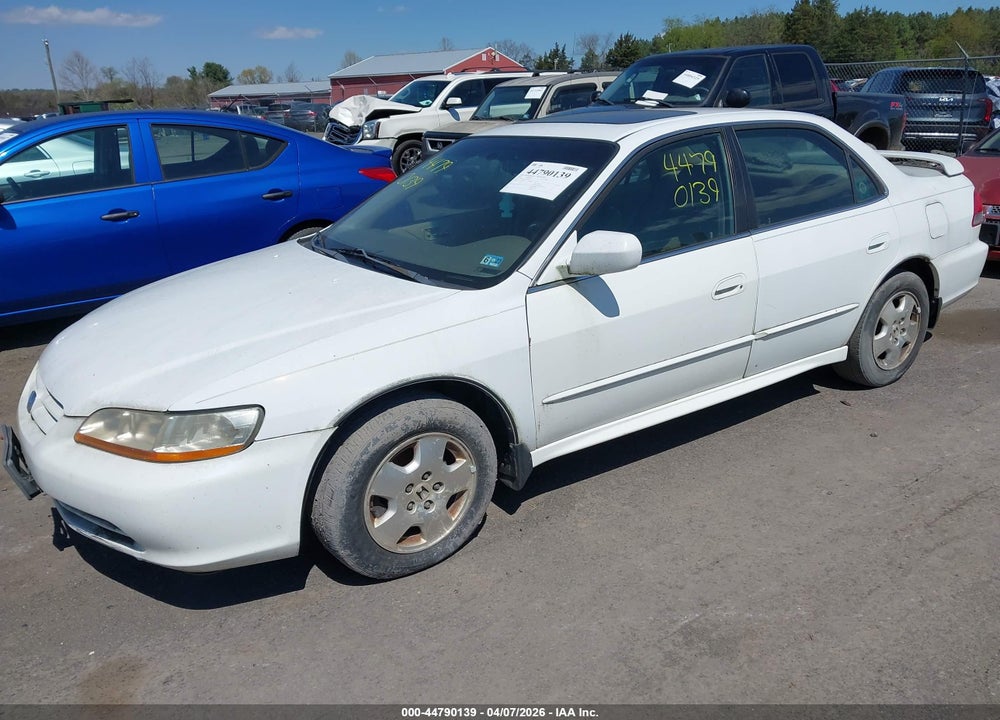 2002 HONDA ACCORD 3.0 EX VIN: 1HGCG165X2A062540