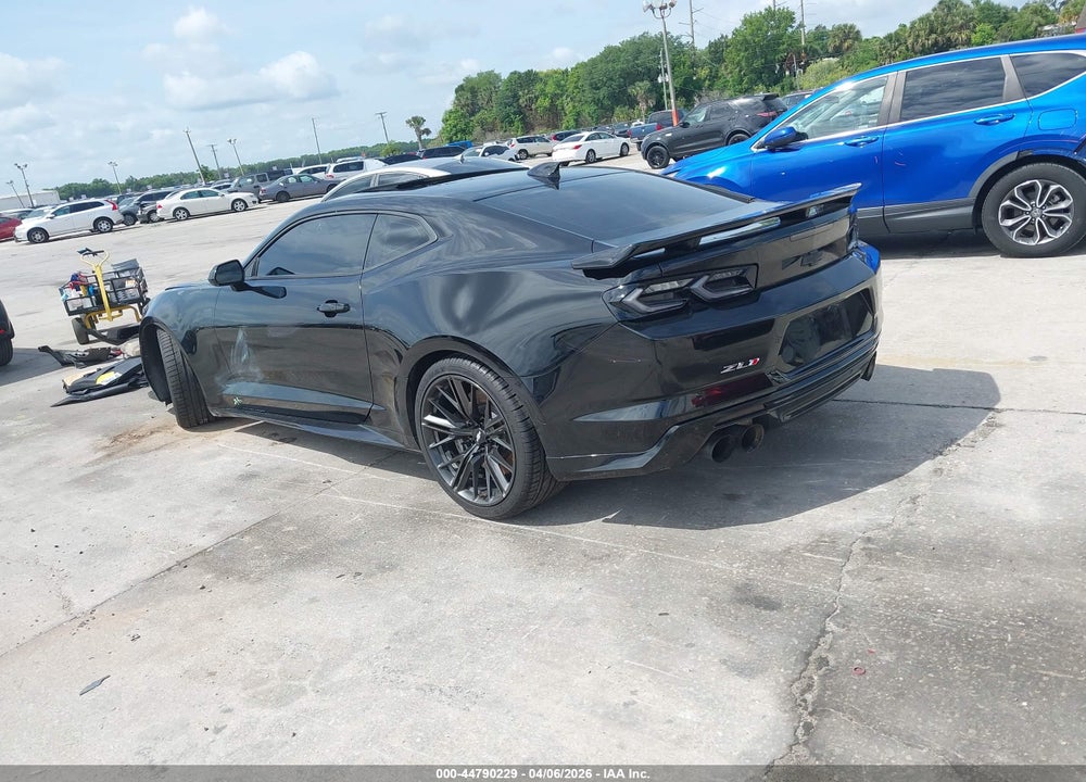 2019 CHEVROLET CAMARO ZL1 VIN: 1G1FK1R6XK0117646
