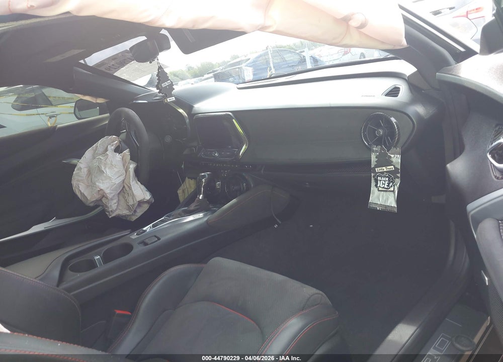 2019 CHEVROLET CAMARO ZL1 VIN: 1G1FK1R6XK0117646