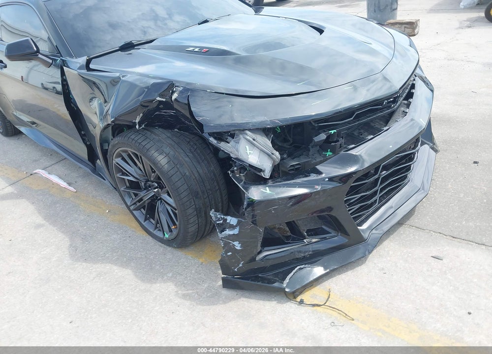 2019 CHEVROLET CAMARO ZL1 VIN: 1G1FK1R6XK0117646