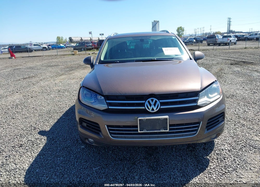 2013 VOLKSWAGEN TOUAREG TDI EXECUTIVE VIN: WVGEP9BP9DD003960