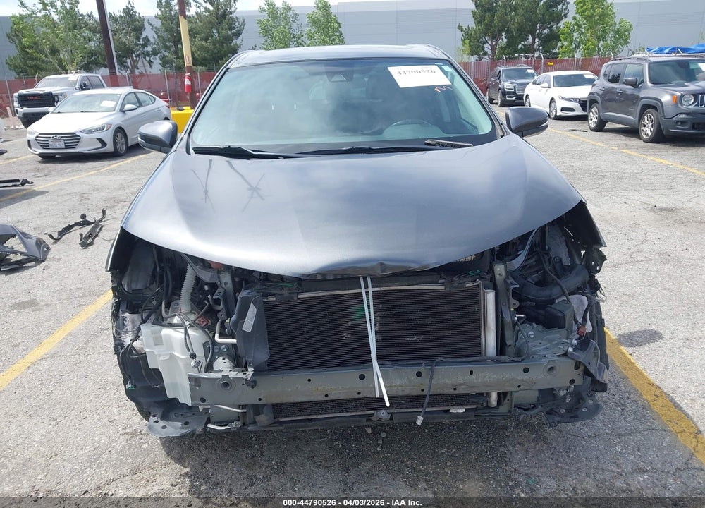 2018 TOYOTA RAV4 XLE VIN: 2T3WFREV3JW455679