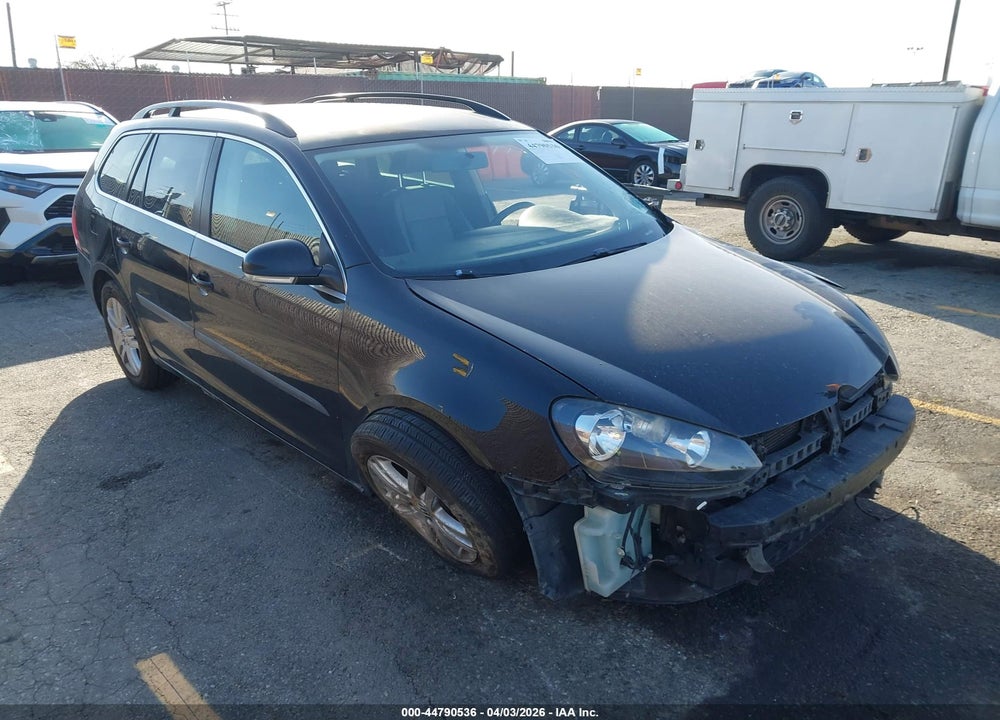 2011 VOLKSWAGEN JETTA SPORTWAGEN 2.0L TDI VIN: 3VWPL8AJ1BM615083