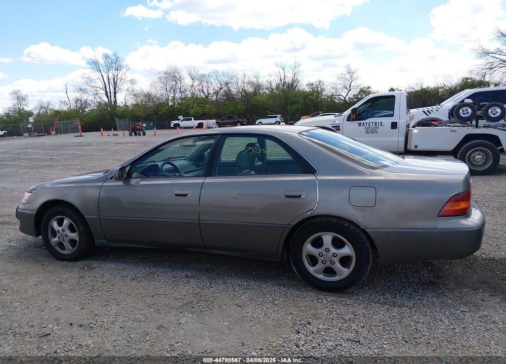 1997 LEXUS ES 300 VIN: JT8BF22G6V5012921