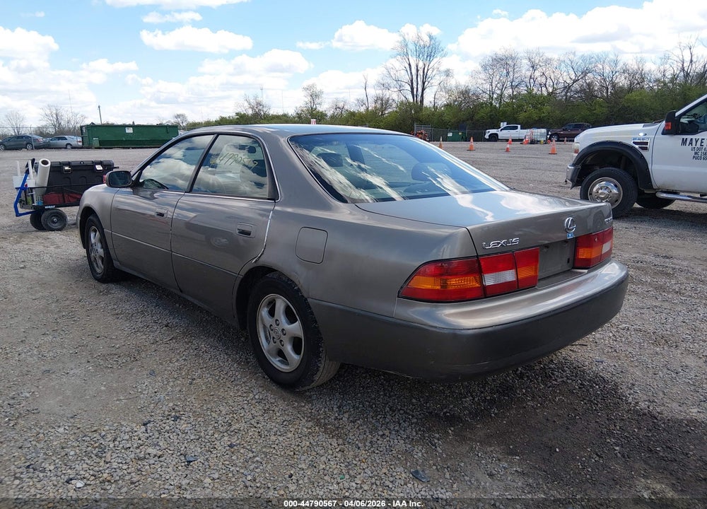 1997 LEXUS ES 300 VIN: JT8BF22G6V5012921