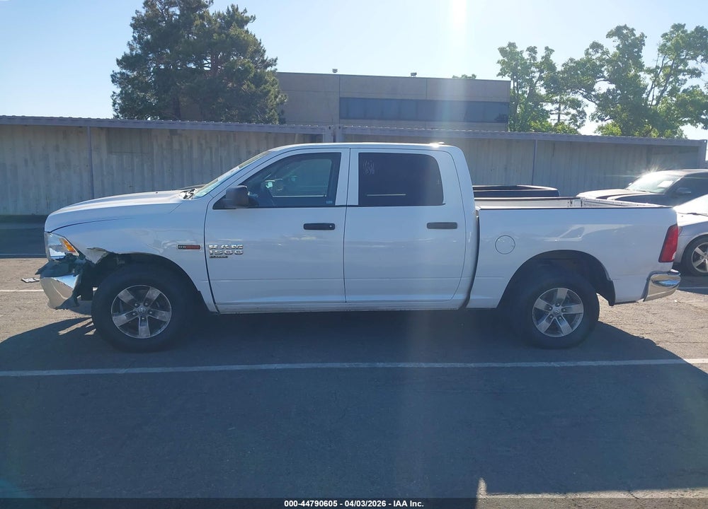 2019 RAM 1500 CLASSIC TRADESMAN  4X2 5'7 BOX VIN: 1C6RR6KM4KS750645
