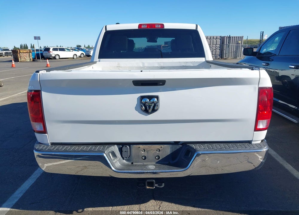 2019 RAM 1500 CLASSIC TRADESMAN  4X2 5'7 BOX VIN: 1C6RR6KM4KS750645
