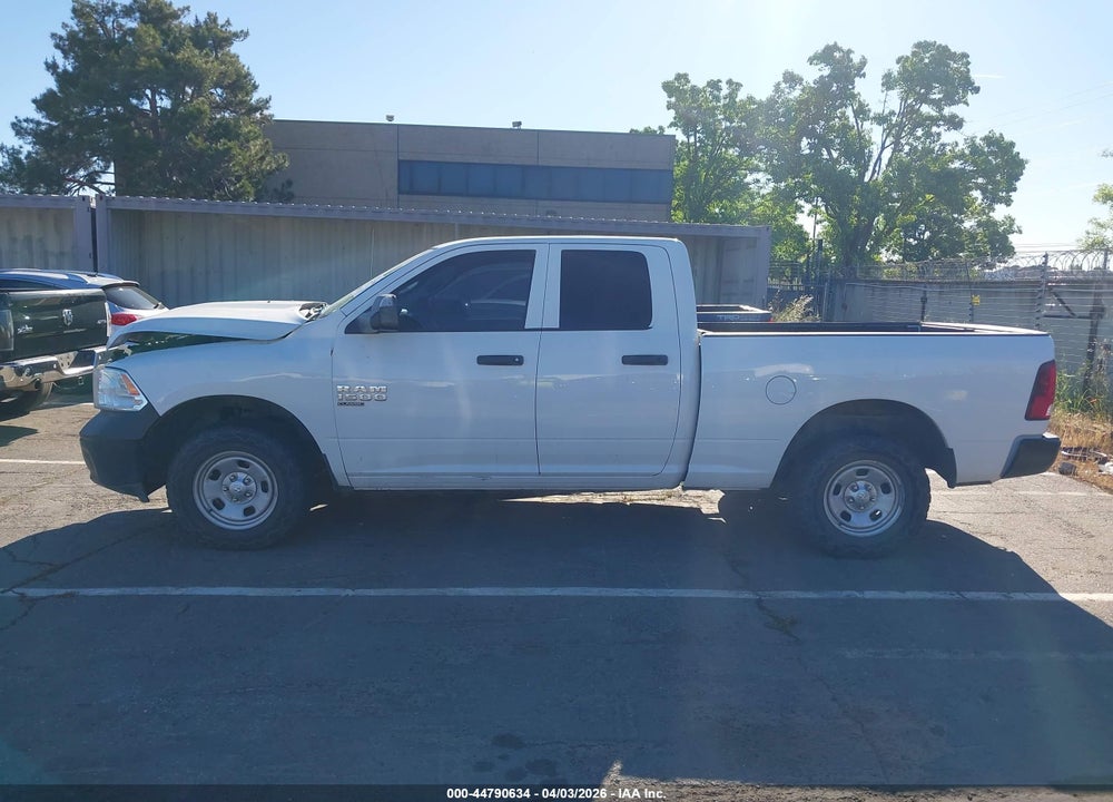 2019 RAM 1500 CLASSIC TRADESMAN  4X4 6'4 BOX VIN: 1C6RR7FG8KS541824