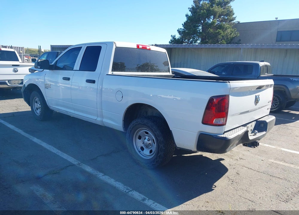 2019 RAM 1500 CLASSIC TRADESMAN  4X4 6'4 BOX VIN: 1C6RR7FG8KS541824