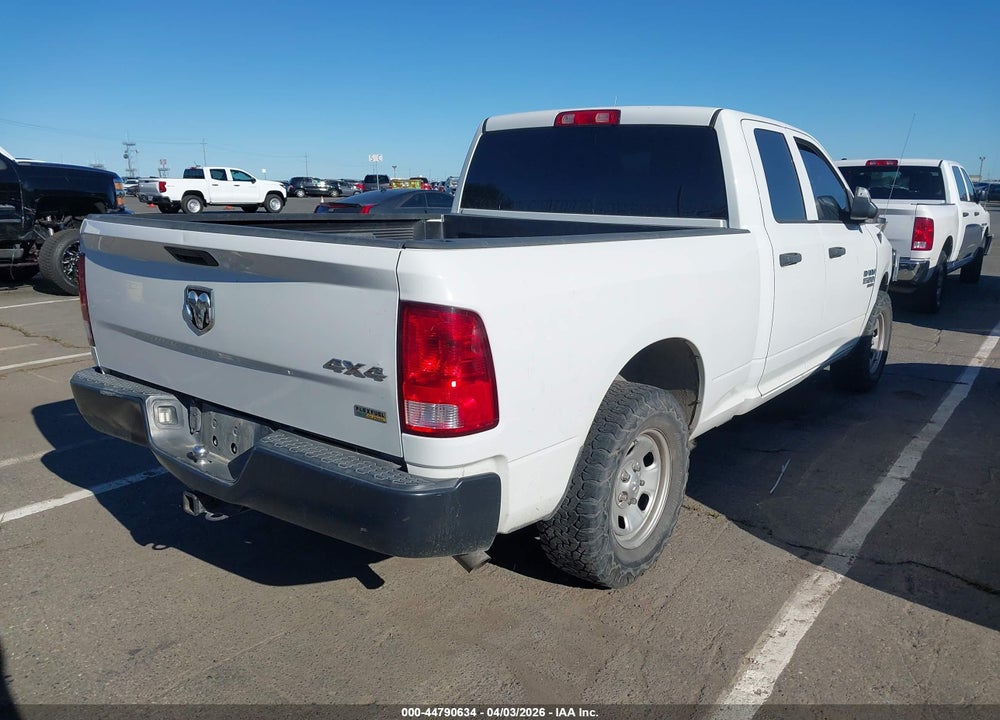 2019 RAM 1500 CLASSIC TRADESMAN  4X4 6'4 BOX VIN: 1C6RR7FG8KS541824