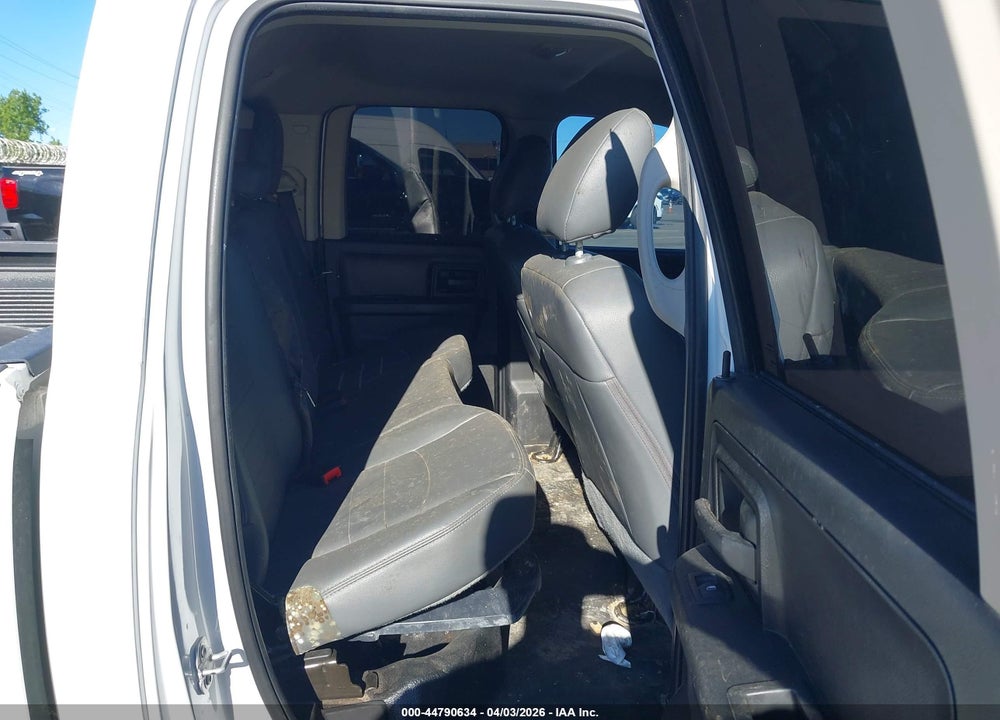 2019 RAM 1500 CLASSIC TRADESMAN  4X4 6'4 BOX VIN: 1C6RR7FG8KS541824