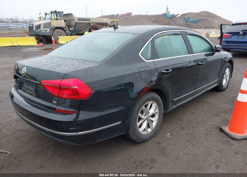2016 VOLKSWAGEN PASSAT 1.8T S VIN: 1VWAT7A3XGC009906