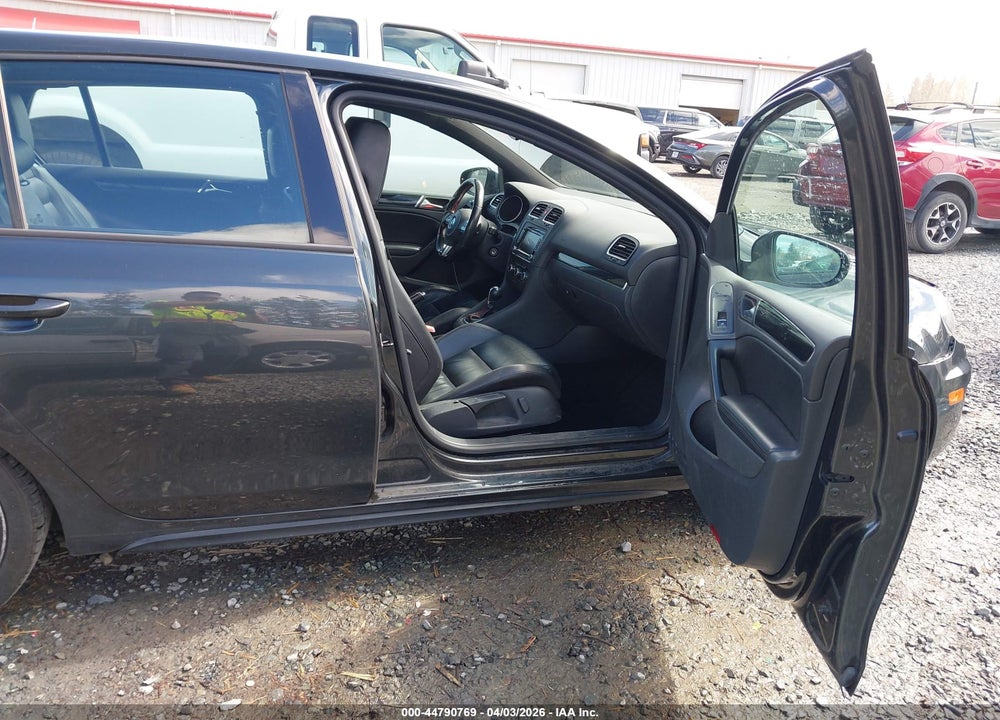 2010 VOLKSWAGEN GTI 4-DOOR VIN: WVWHD7AJ3AW275044
