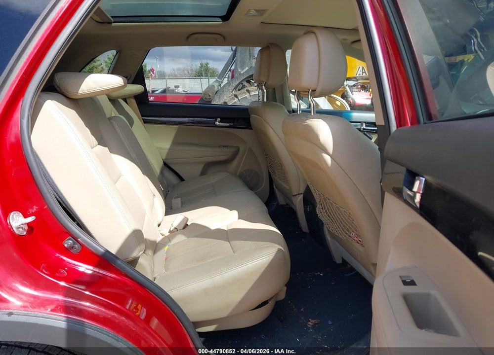 2011 KIA SORENTO EX V6 VIN: 5XYKU4A25BG016373