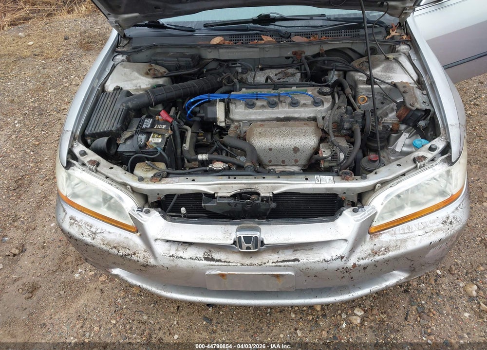 1999 HONDA ACCORD LX VIN: 1HGCG6656XA014439